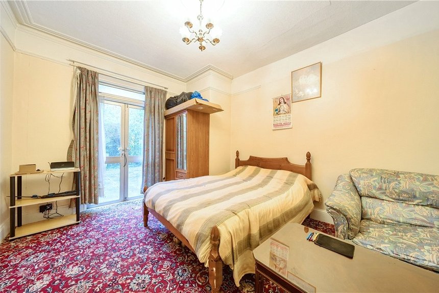 under offer windermere road london 34837 - Gibbs Gillespie