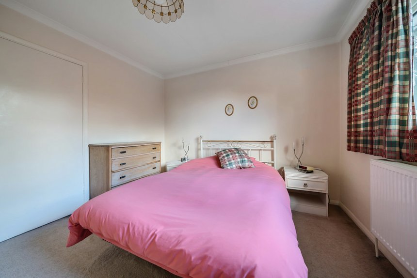 under offer lewis lane london 34841 - Gibbs Gillespie