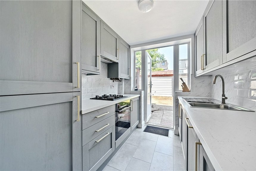 under offer whitegate gardens london 34847 - Gibbs Gillespie