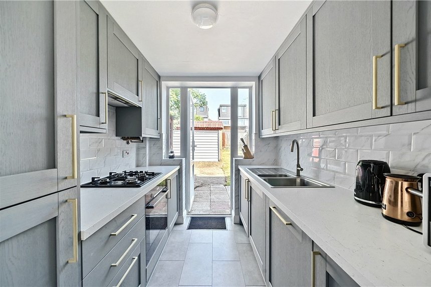 under offer whitegate gardens london 34847 - Gibbs Gillespie