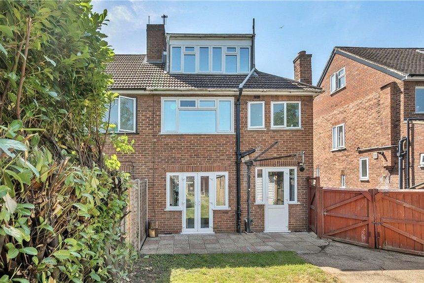 under offer whitegate gardens london 34847 - Gibbs Gillespie