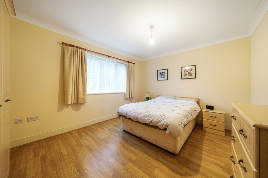 for sale oaklands avenue london 34848 - Gibbs Gillespie