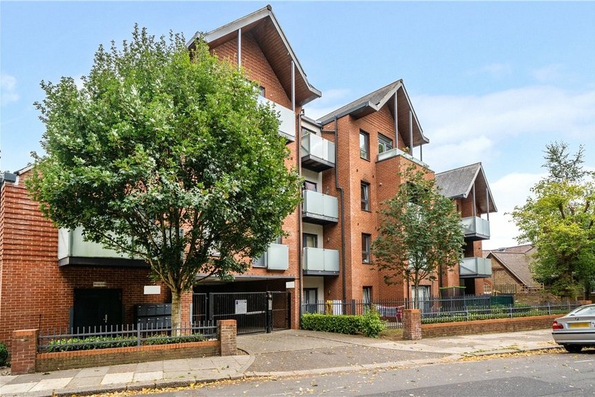 under offer drayton green london 34857 - Gibbs Gillespie