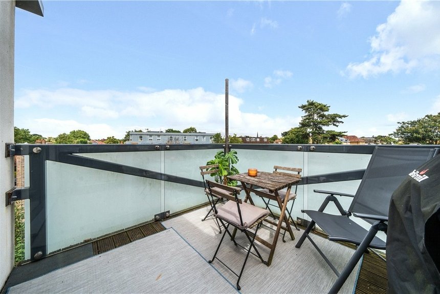 under offer drayton green london 34857 - Gibbs Gillespie