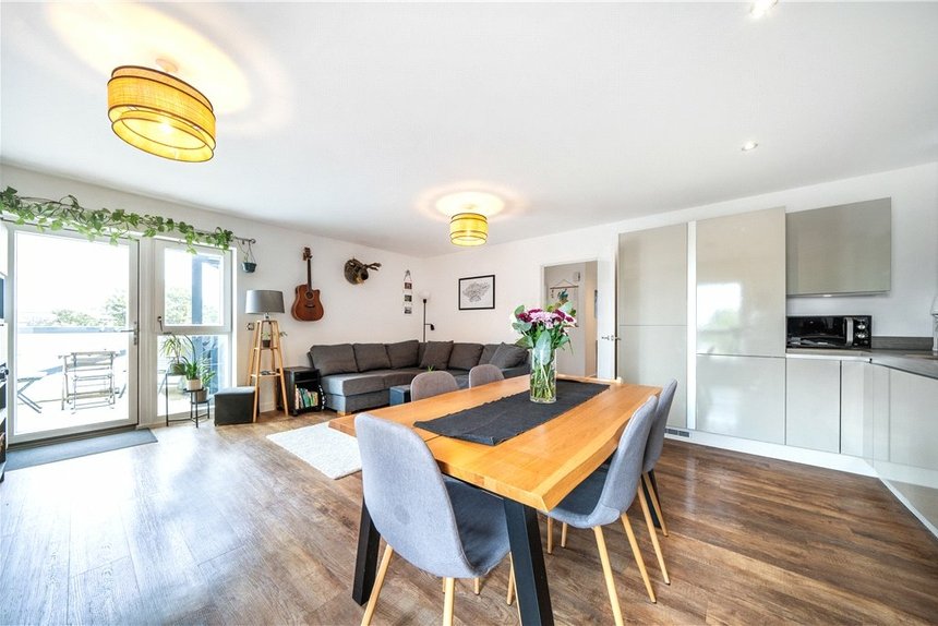 under offer drayton green london 34857 - Gibbs Gillespie