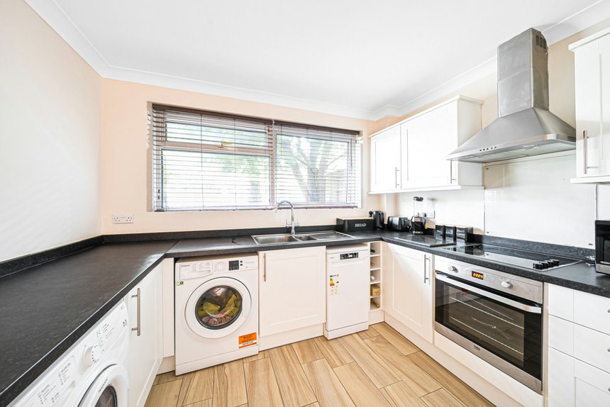 for sale gateway close london 34859 - Gibbs Gillespie