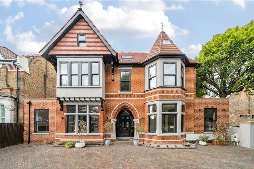 under offer gordon road london 34863 - Gibbs Gillespie