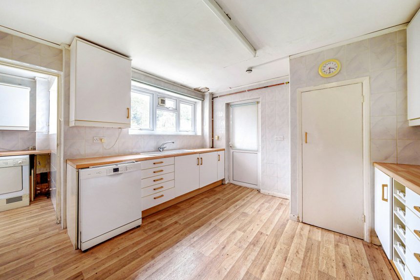 under offer pinner view london 34864 - Gibbs Gillespie