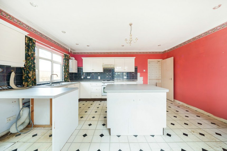 for sale willow crescent east london 34875 - Gibbs Gillespie