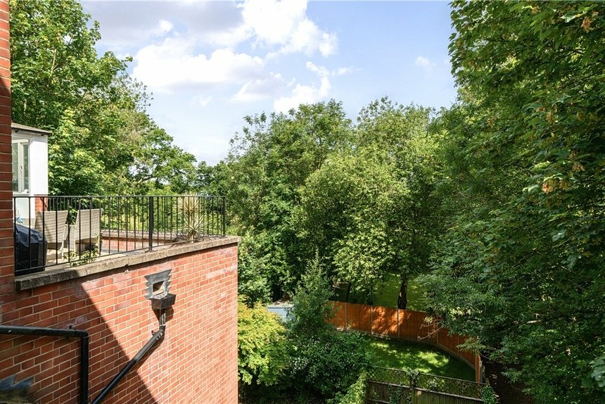 sold mount avenue london 34882 - Gibbs Gillespie