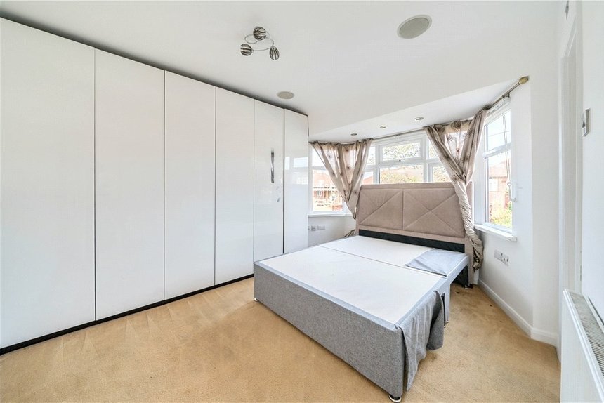 sold ladycroft walk london 34891 - Gibbs Gillespie