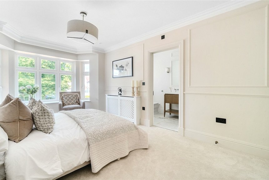 for sale packhorse road london 34898 - Gibbs Gillespie