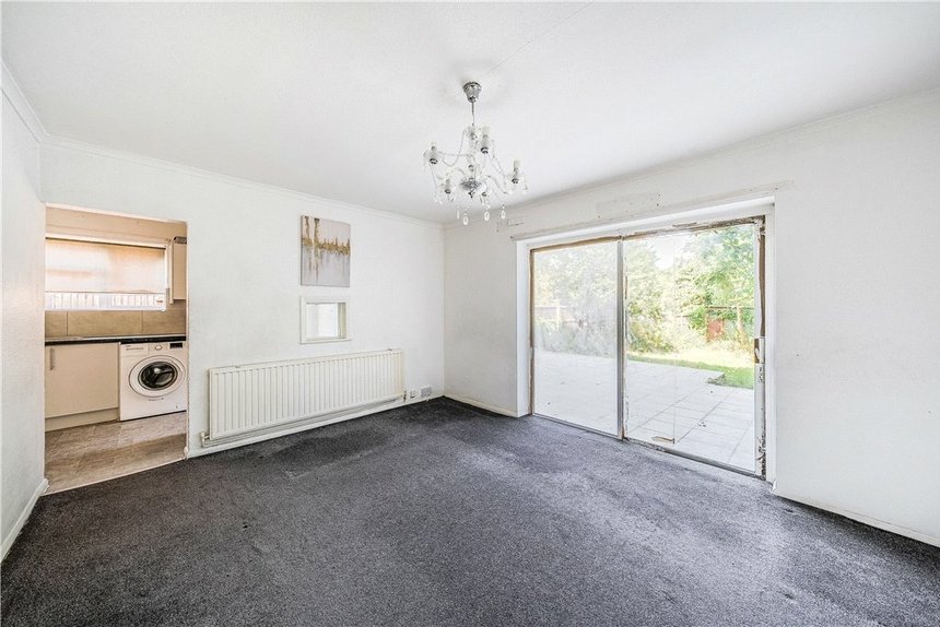 under offer binyon crescent london 34906 - Gibbs Gillespie