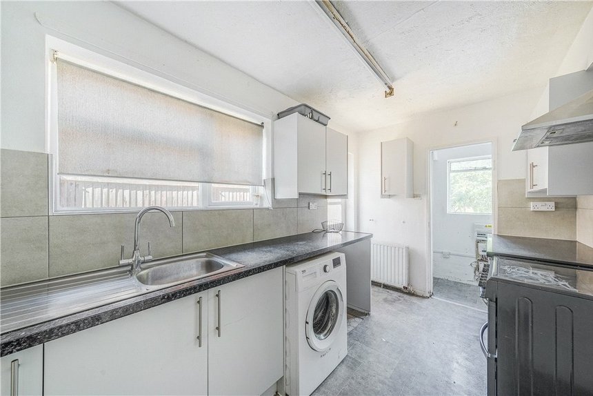 under offer binyon crescent london 34906 - Gibbs Gillespie