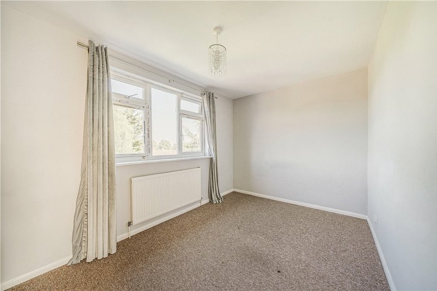 under offer binyon crescent london 34906 - Gibbs Gillespie