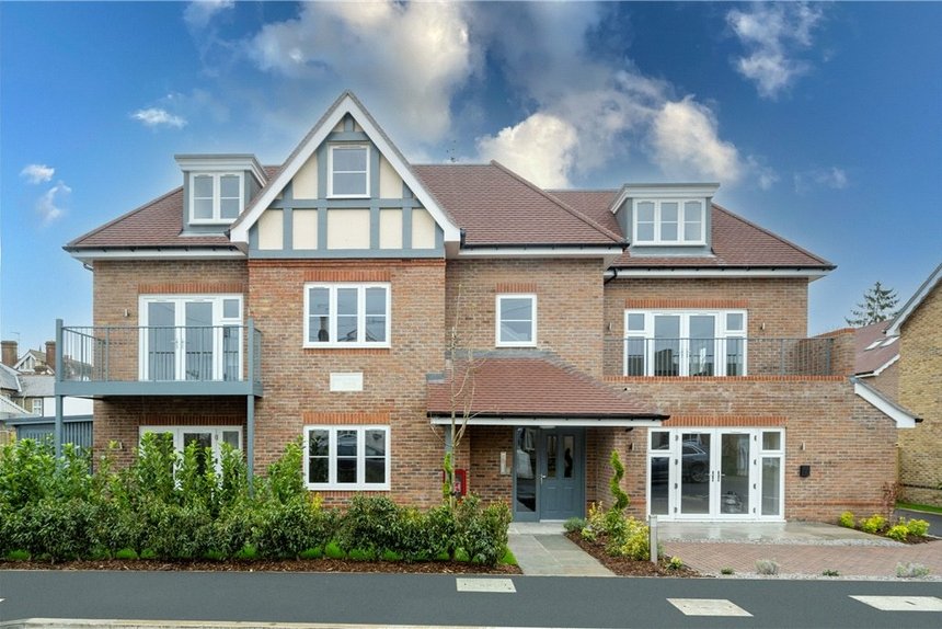 for sale langley road london 34911 - Gibbs Gillespie