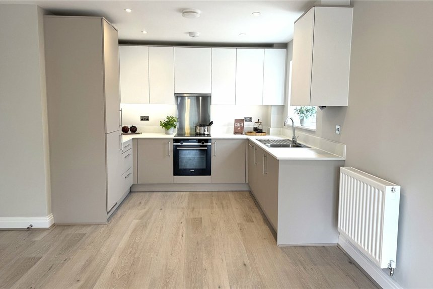 for sale langley road london 34911 - Gibbs Gillespie