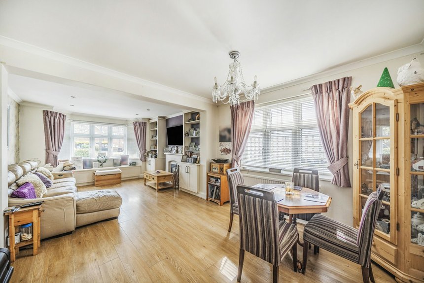 for sale hedgerley hill london 34917 - Gibbs Gillespie