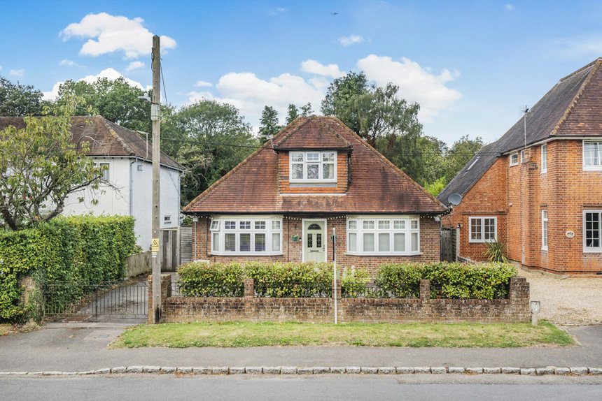 for sale hedgerley hill london 34917 - Gibbs Gillespie