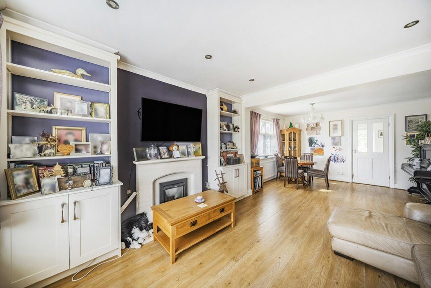 for sale hedgerley hill london 34917 - Gibbs Gillespie