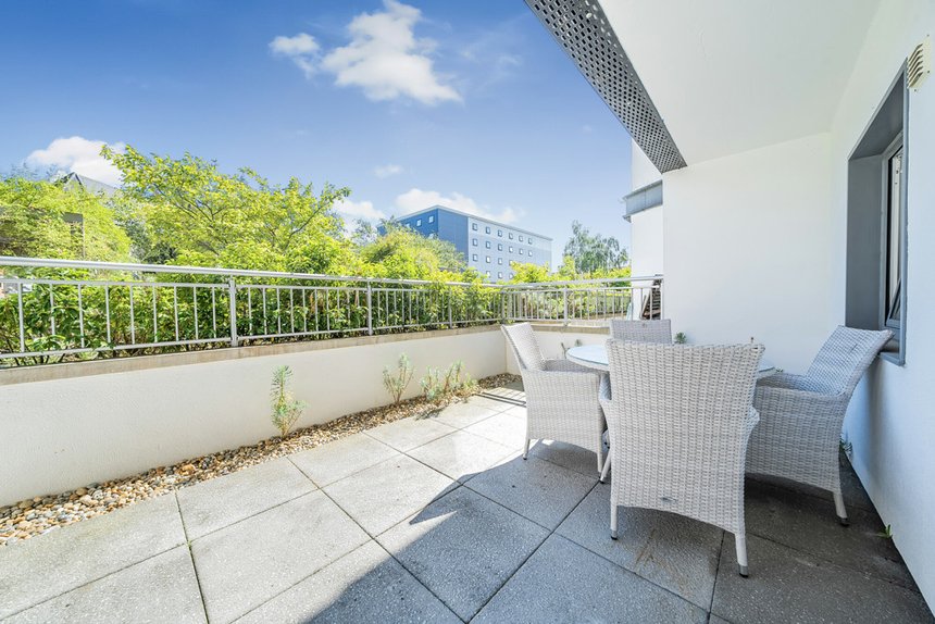 under offer holland gardens london 34918 - Gibbs Gillespie