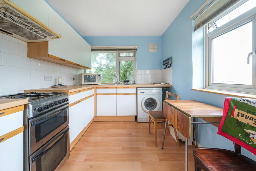 sold southbourne gardens london 34922 - Gibbs Gillespie