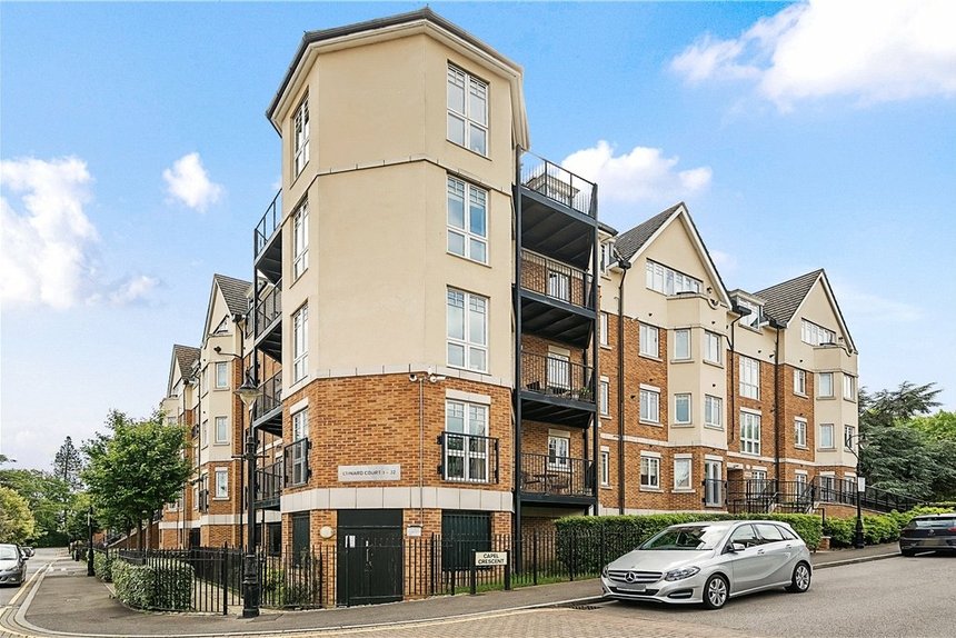 under offer brightwen grove london 34925 - Gibbs Gillespie