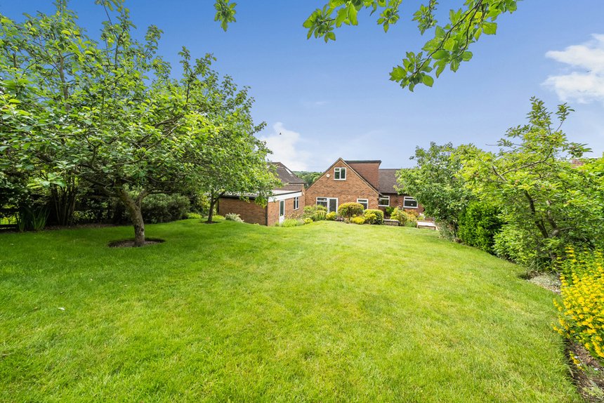 for sale woodwaye london 34928 - Gibbs Gillespie