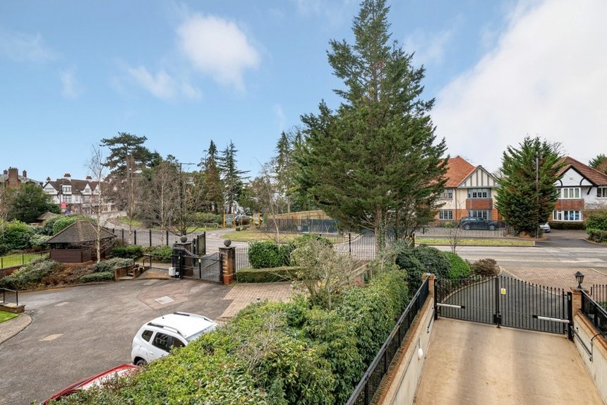 for sale packhorse road london 34936 - Gibbs Gillespie