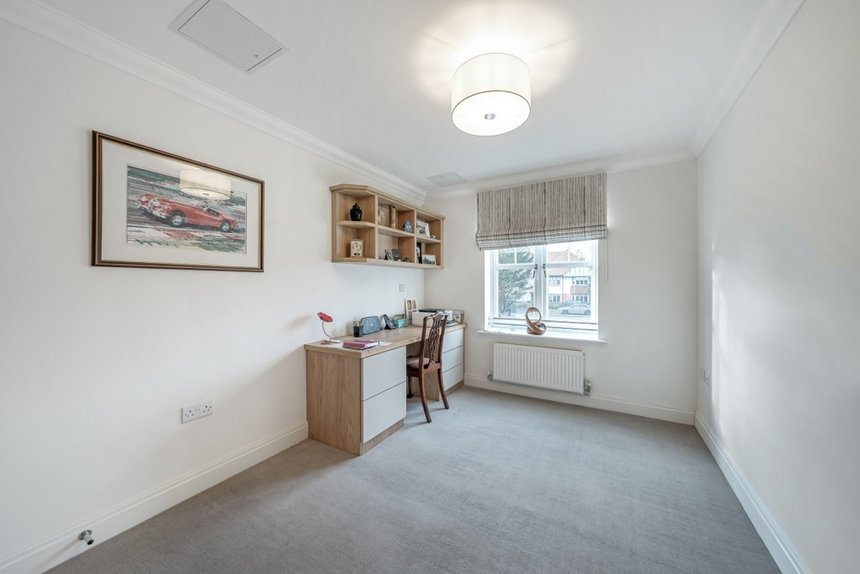 for sale packhorse road london 34936 - Gibbs Gillespie