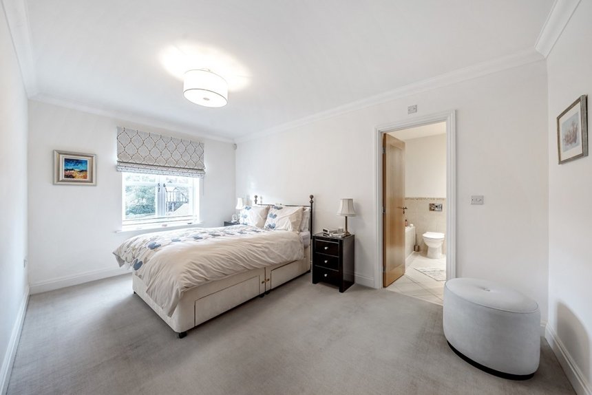 for sale packhorse road london 34936 - Gibbs Gillespie