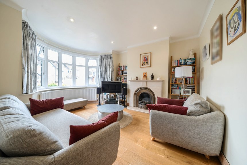 under offer cornwall road london 34944 - Gibbs Gillespie