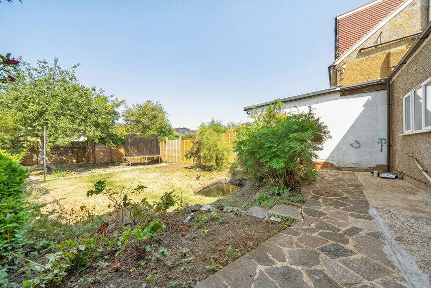 under offer torrington road london 34947 - Gibbs Gillespie