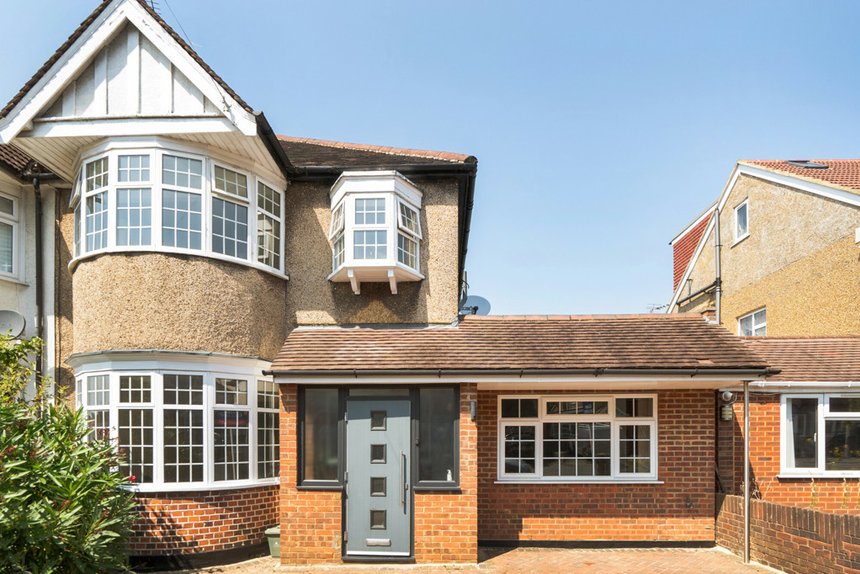 under offer torrington road london 34947 - Gibbs Gillespie