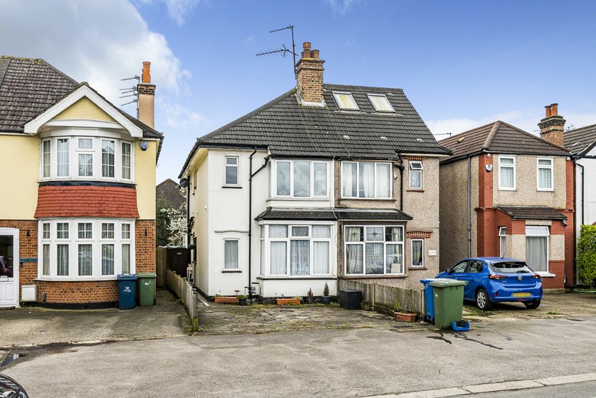 under offer pinner road london 34952 - Gibbs Gillespie