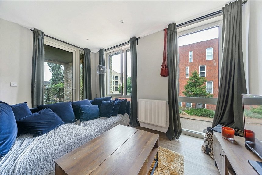 under offer grafham court london 34955 - Gibbs Gillespie