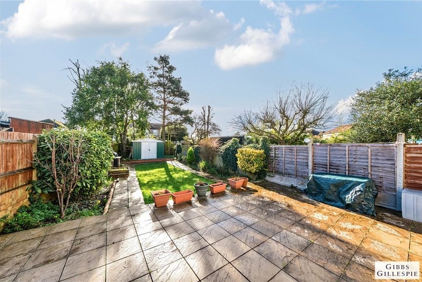 under offer lynton road london 34958 - Gibbs Gillespie