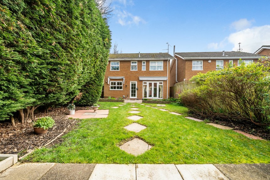 for sale windmill drive london 34966 - Gibbs Gillespie