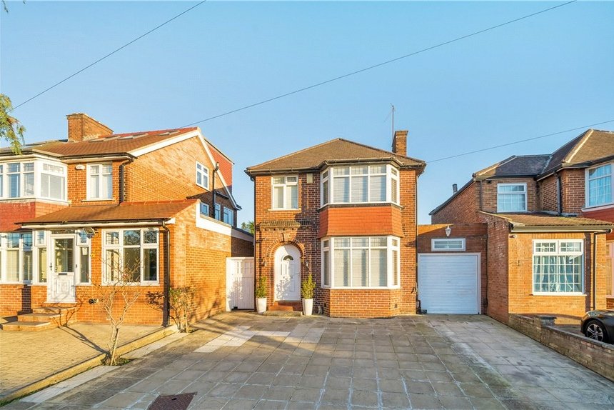 for sale bromefield london 34976 - Gibbs Gillespie