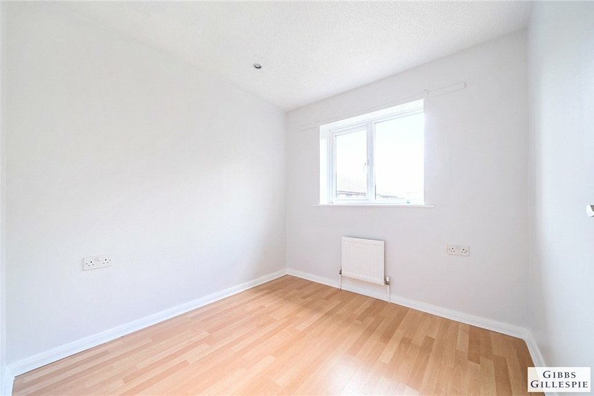 under offer rayners lane london 34985 - Gibbs Gillespie