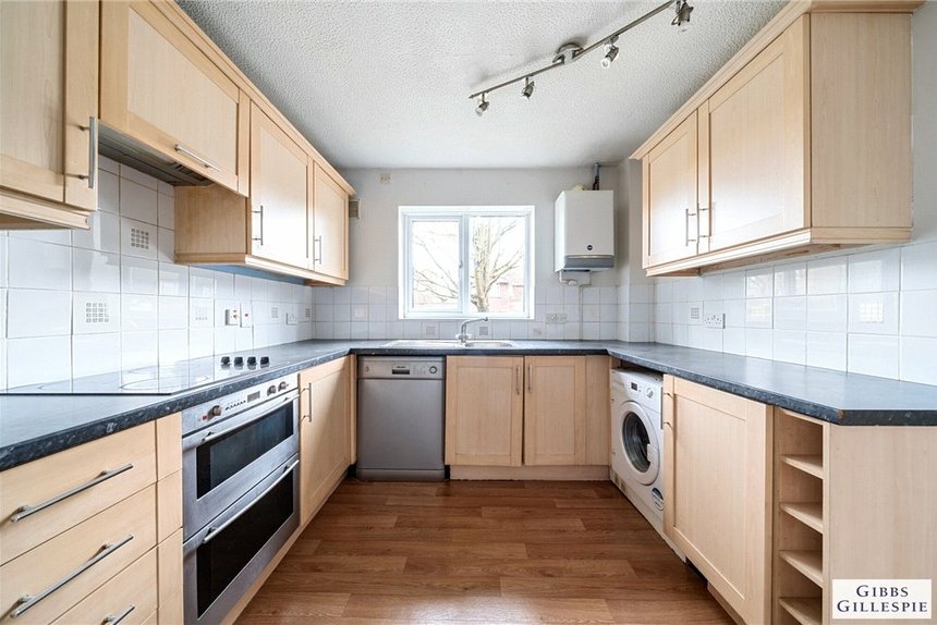 under offer rayners lane london 34985 - Gibbs Gillespie