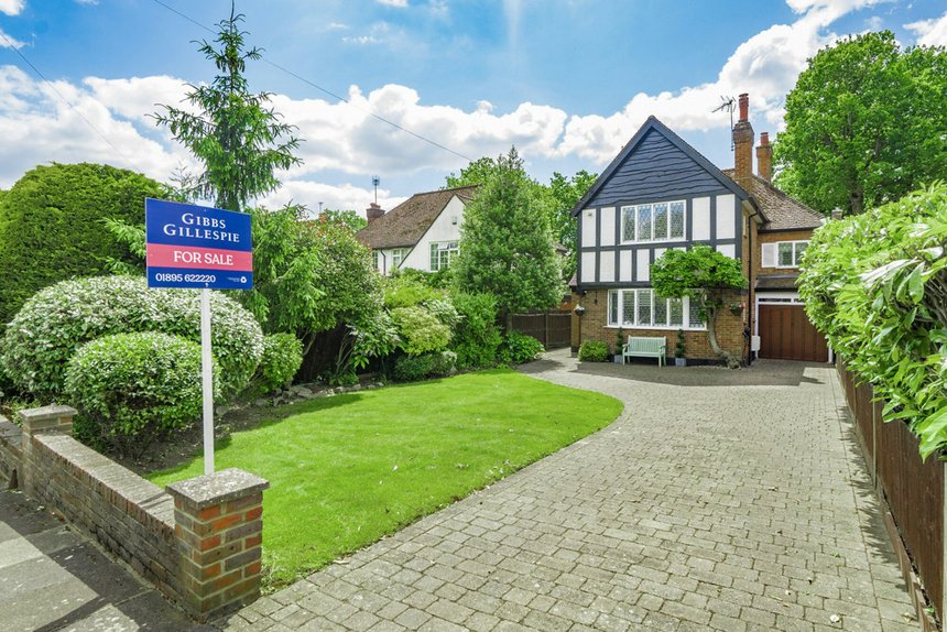 sold broadwood avenue london 34993 - Gibbs Gillespie