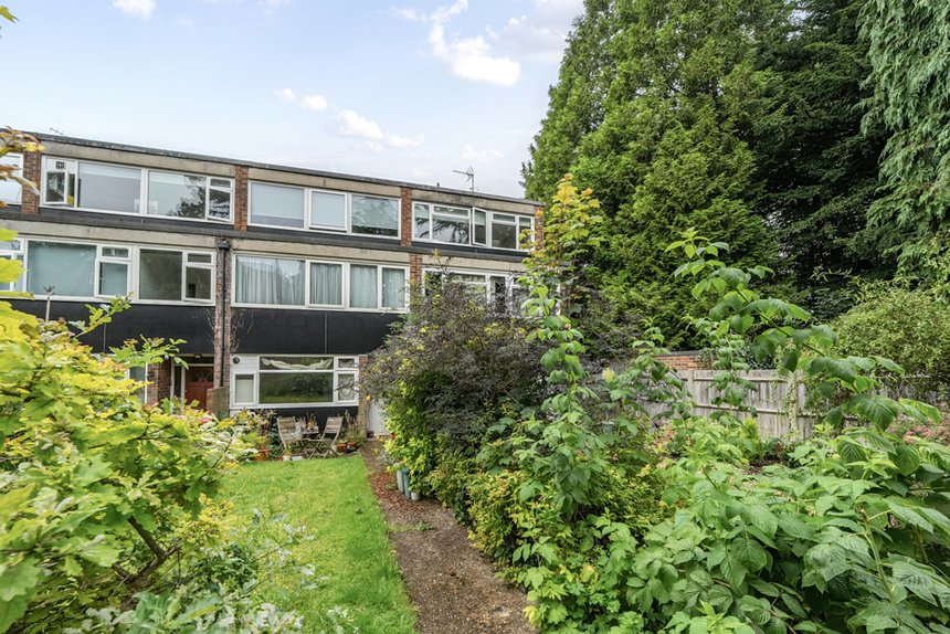 for sale leaf close london 34995 - Gibbs Gillespie