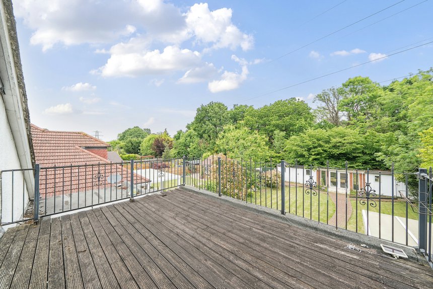 sold brookdene avenue london 34998 - Gibbs Gillespie