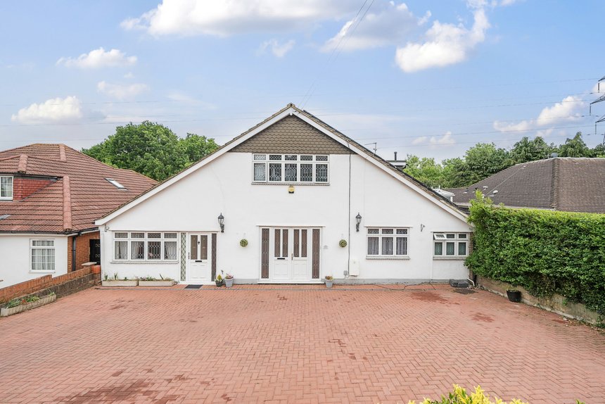 sold brookdene avenue london 34998 - Gibbs Gillespie