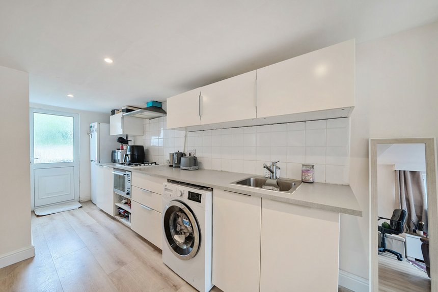 sold brookdene avenue london 34998 - Gibbs Gillespie