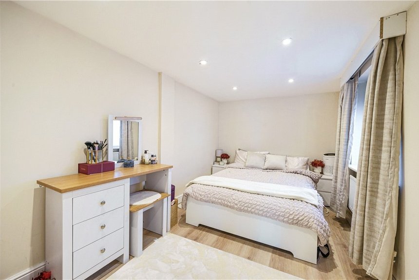 for sale brookdene avenue london 34998 - Gibbs Gillespie