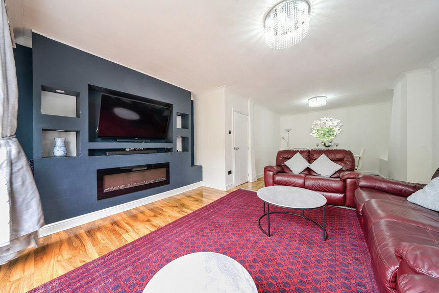 sold brookdene avenue london 34998 - Gibbs Gillespie