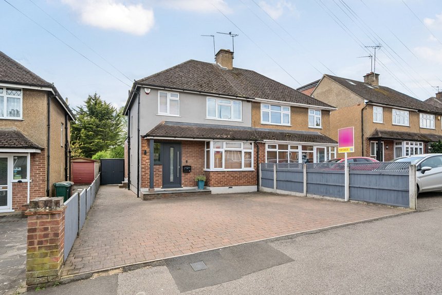 under offer woodland road london 34999 - Gibbs Gillespie