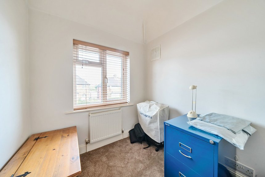 under offer woodland road london 34999 - Gibbs Gillespie